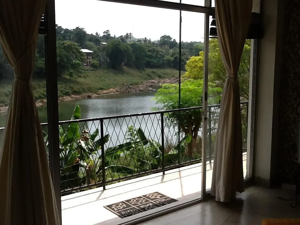Riverside Suites Kandy 0*,  Sri Lanka