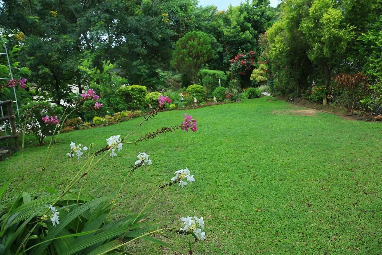 Riverside Suites Kandy Apartamento